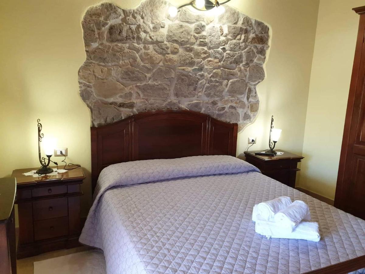 Estia Bed & Breakfast Scano Montiferro Exterior photo