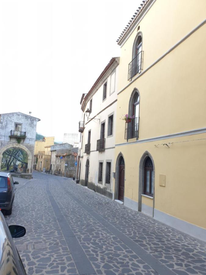 Estia Bed & Breakfast Scano Montiferro Exterior photo